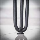 Svart metallben för möbel.