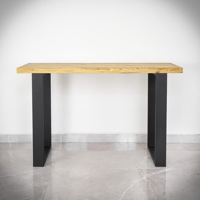 Bordsben-Kvadro-40x71-Svart1.jpg Modern konsolbord med träskiva och metallben.