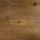 Trämönster med kvistar