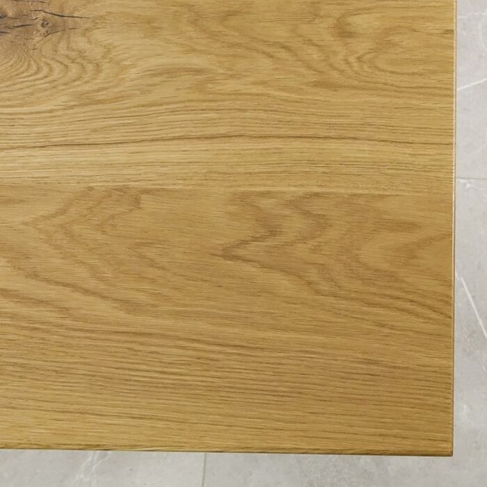 Bordskiva-Solid-48-mm-grundoljad6.jpg Träbord med synlig ådring