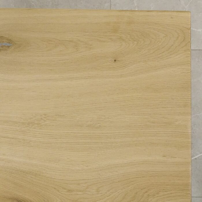 Bordskiva-Solid-48-mm-obehandlad4.jpg Träbordsskiva med naturlig ådring