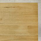 Närbild av en träbordsskiva.