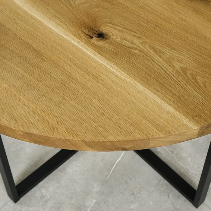 Bordsskiva-Round-100-cm-Grundoljad-2.jpg Runt träbord med metallben