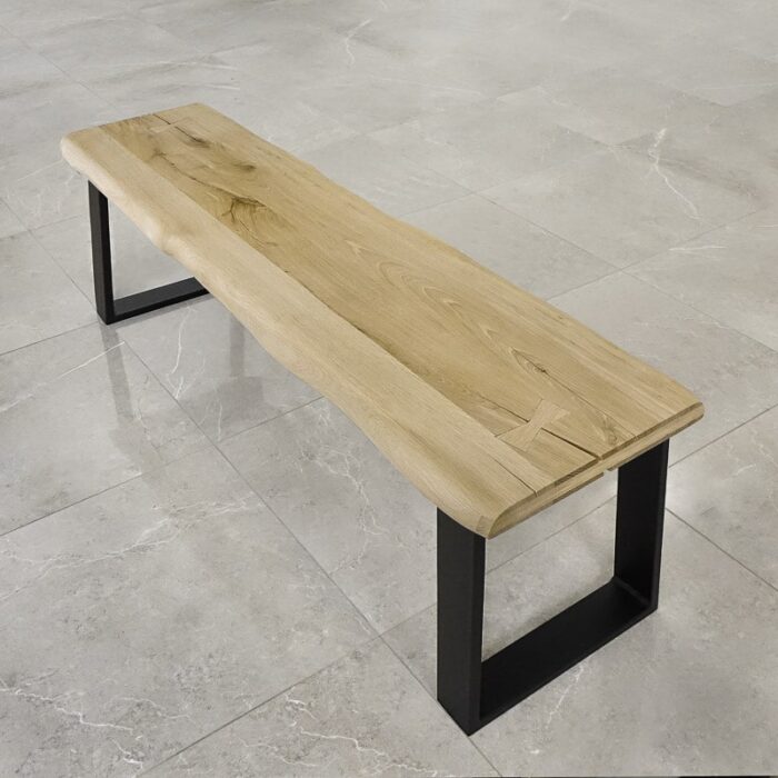 Bordsskiva-Rustwood-2-Obehandlad1.jpg Modern träbänk på marmorgolv.