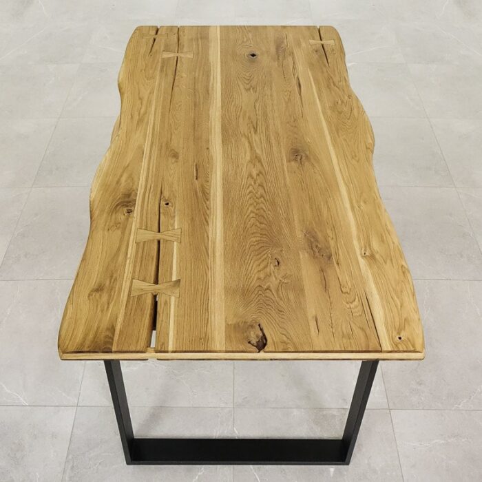 Bordsskiva-Rustwood-Grundoljad7.jpg Rektangulärt träbord med metallben