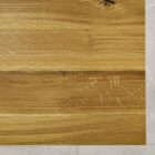 Närbild av träskiva med trästruktur