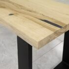 Träbordshörn med metallben