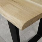 Träbordsskiva med svarta ben