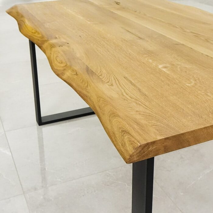 Bordsskiva-Wood-2-Grundoljad-2.jpg Rustik träbord med metallben
