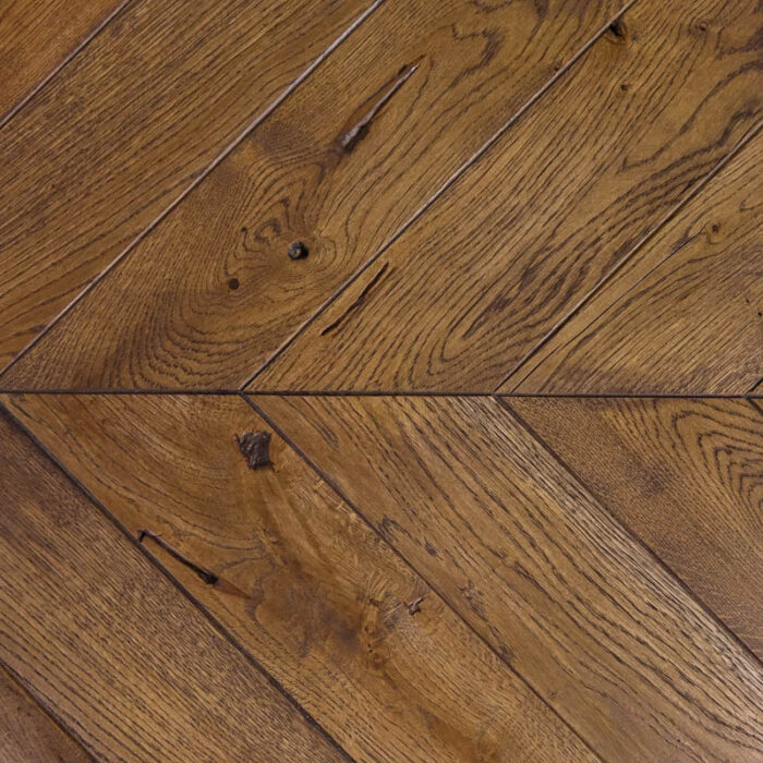 Fishbone-Grundoljad-Brun8.jpg Trägolv i fiskbensmönster