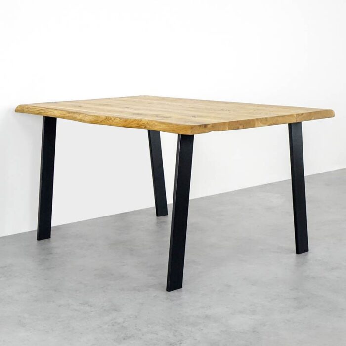 Bordsben FINN 1 Bordsben FINN 1